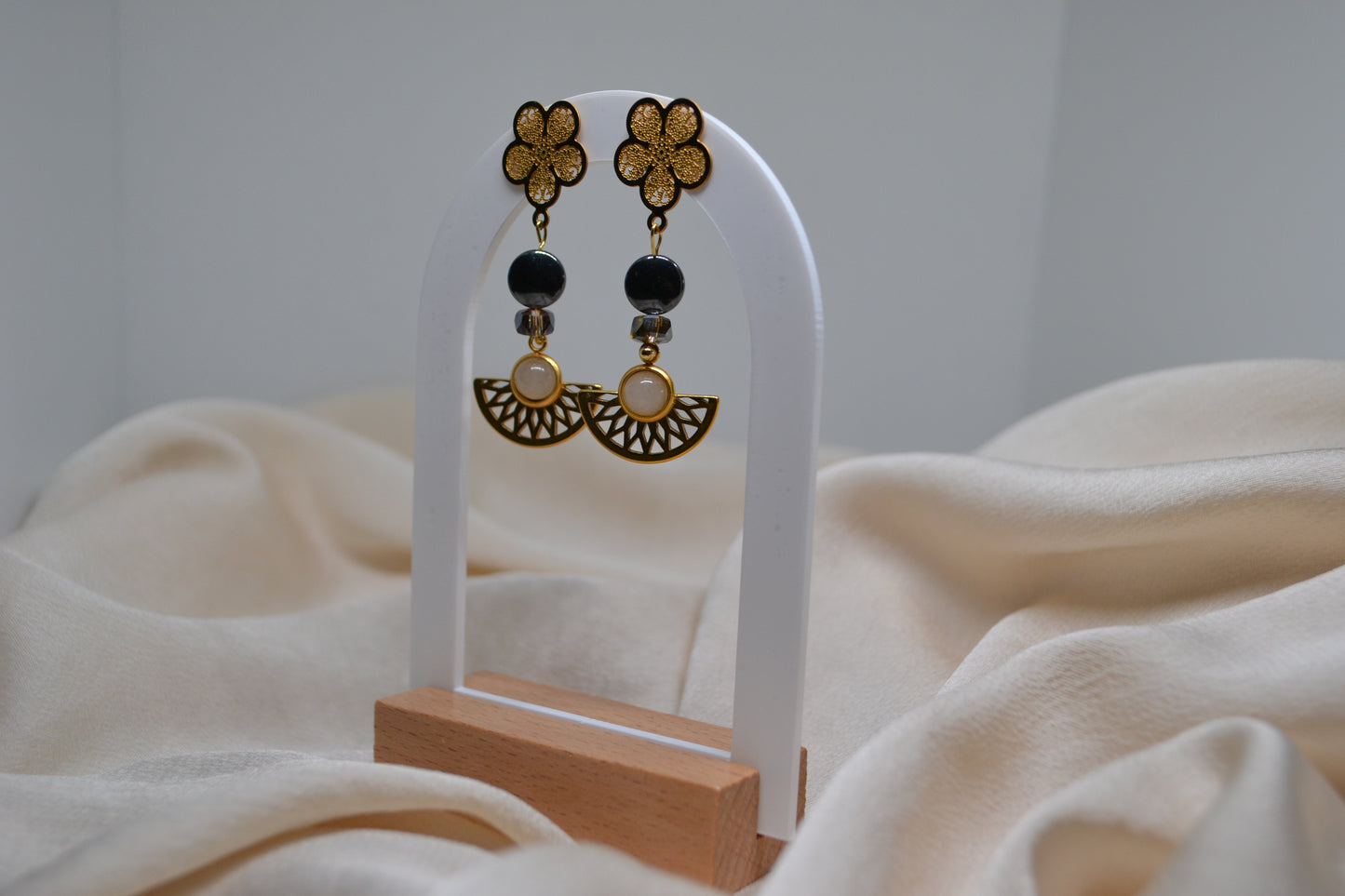 Boucle d'oreille "Cascade Dorée"