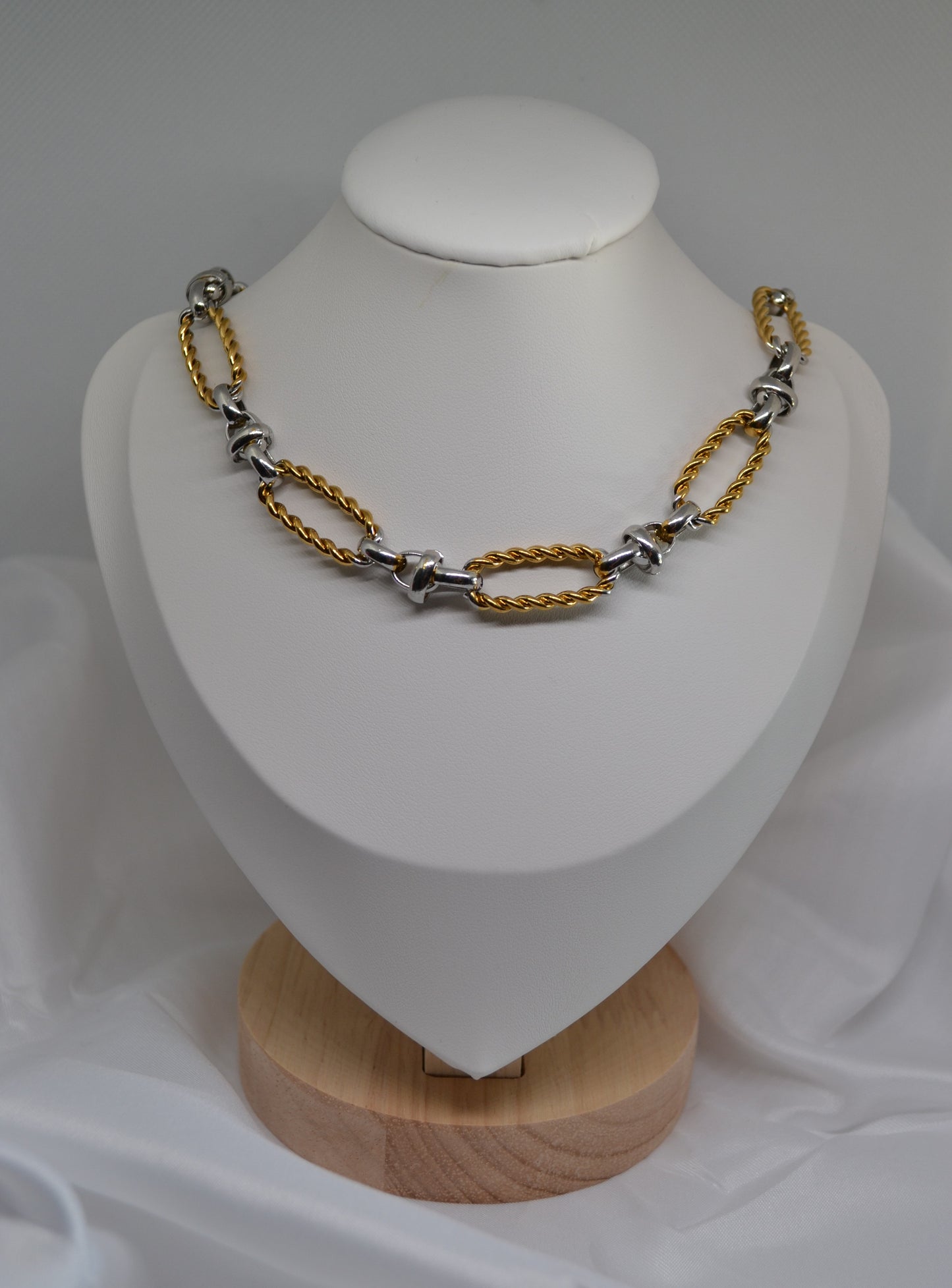 Collier "Éclat Entrelacé"