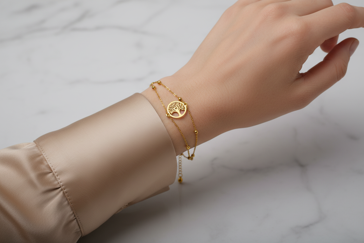 Bracelet double rang arbre de vie — blouse soie satin beige