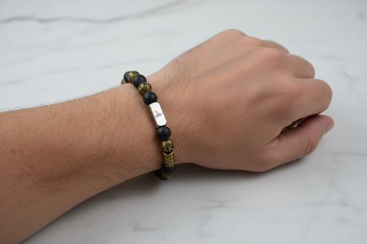 Bracelet Noir Mat Filigrane Doré Poignet Homme
