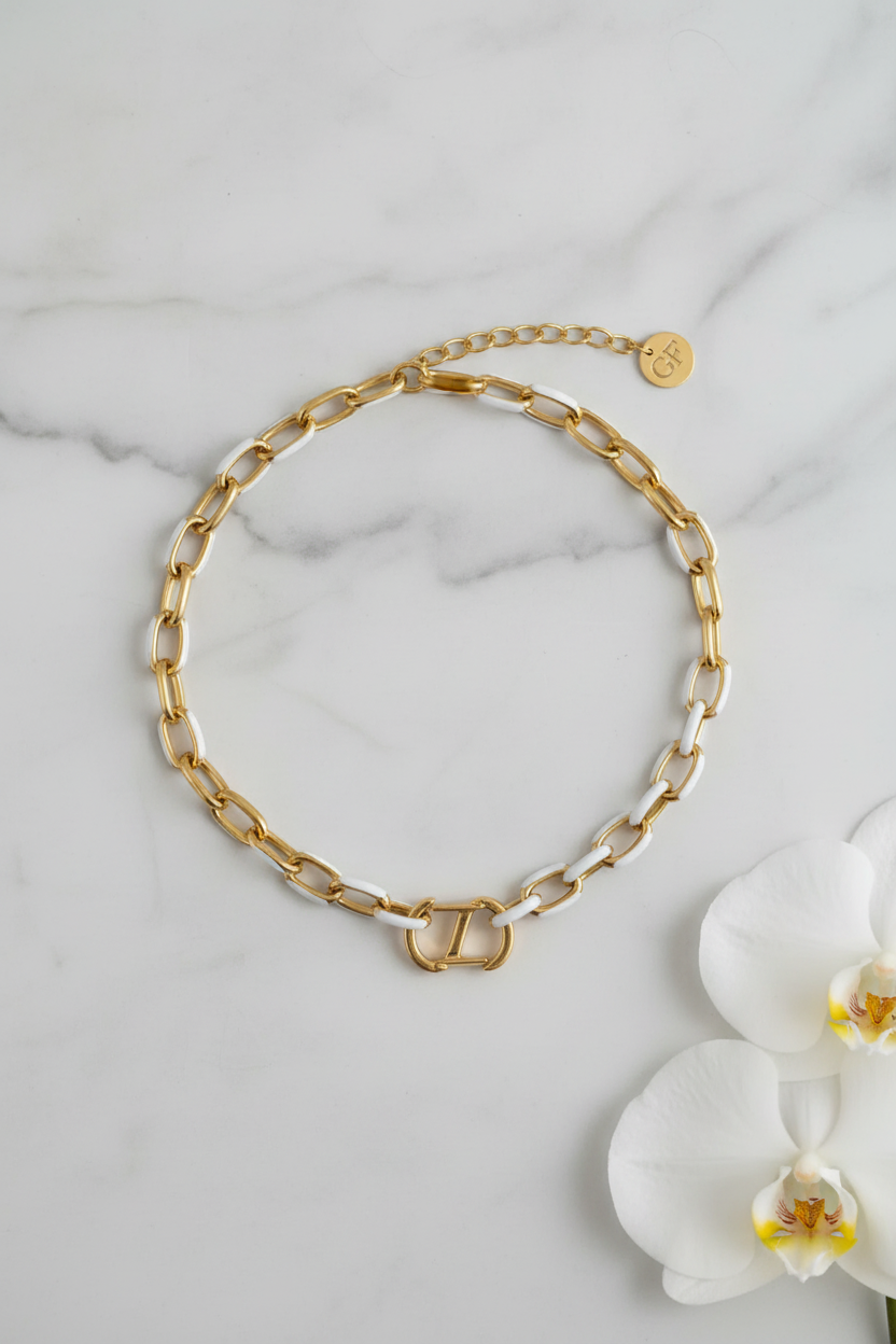 Collier blanc & or - Flat lay 1 chaîne + logo GF