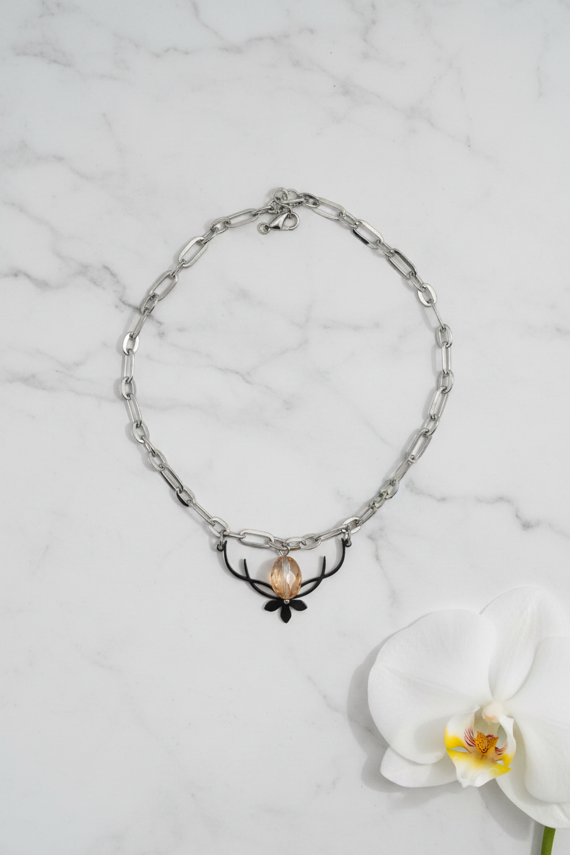 Collier bois de cerf - Flat lay fond marbré