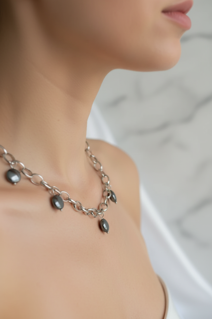 Collier Chaîne Argentée Perles Noires