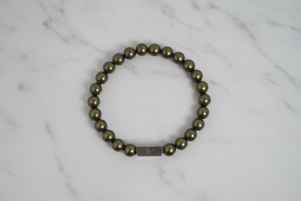 Flat lay — Bracelet Kaki Authentique homme