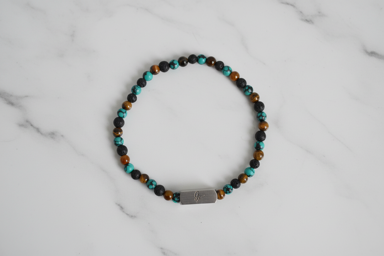 Flat lay — Bracelet multistone turquoise/onyx/œil de tigre homme